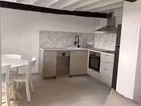 studio entièrement rénové et meublé à chevreuse