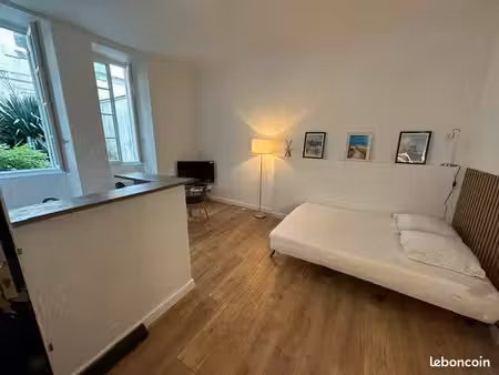 location appartement meublé (26m2) centre ville de rochefort