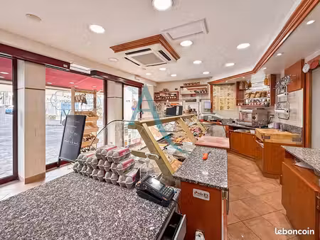 boucherie  fonds de commerce 711 m² mennecy