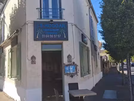 local commercial tout commerce plus appartement