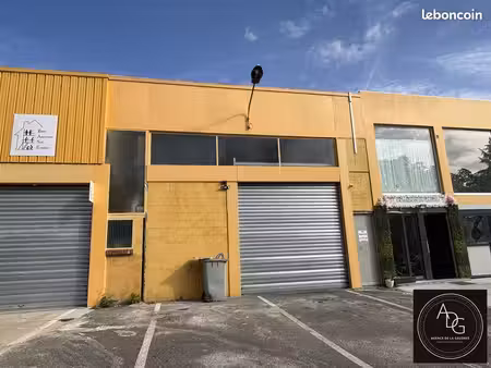 local 100 m² dourdan