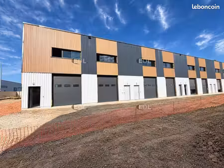 local d'activité 2 160 m²