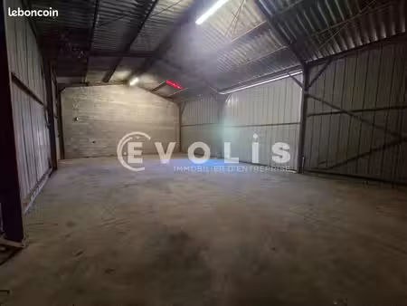 local d'activité 153 m²