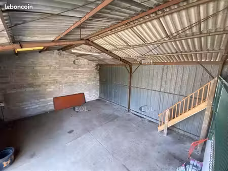 local d'activité 295 m²