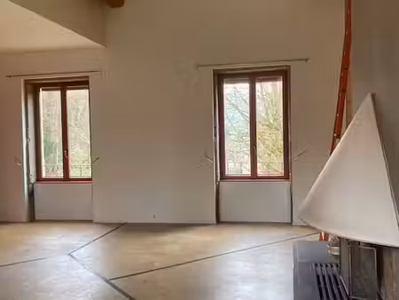 grand appartement à fontaines st martin