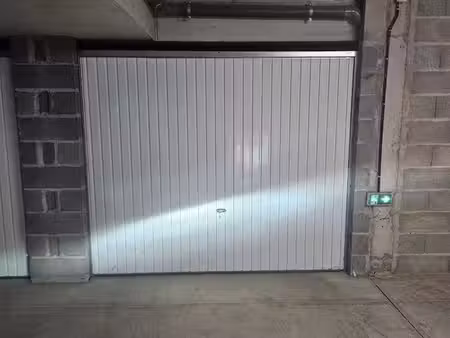 garage dispo 1 octobre