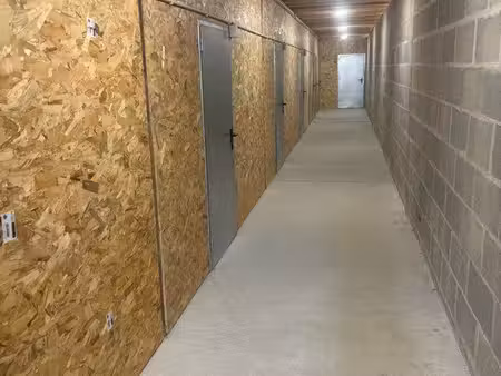 box de stockages 25 m2