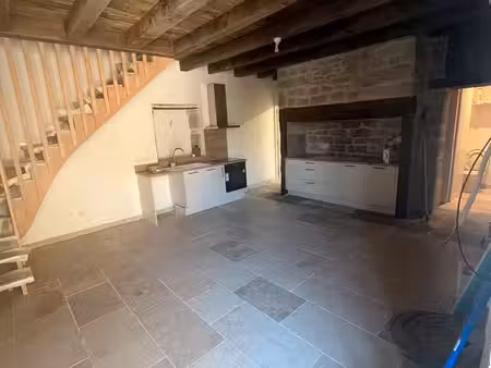 maison à louer entièrement rénovée 46500 bio