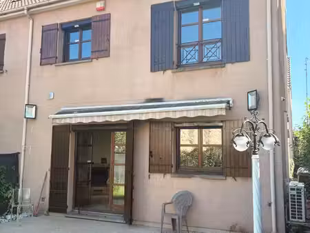 maison 6 pièces 94 m²