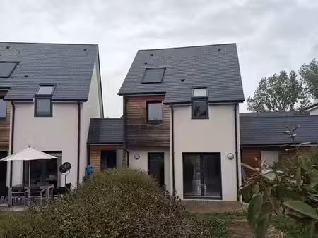 maison . 4 pièces . 86m² . jardin
