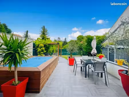 maison individuelle avec jardin et sous-sol total - dpe b - quartier franceville