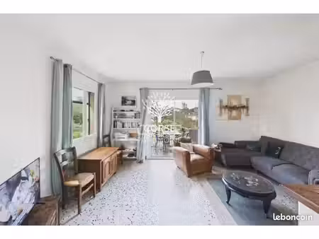 propriété 5 pièces 108 m²