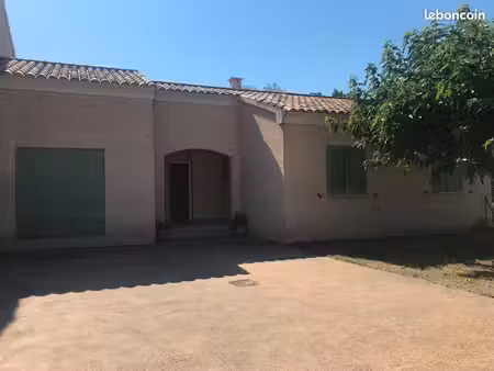 villa trois chambres route de saint florent