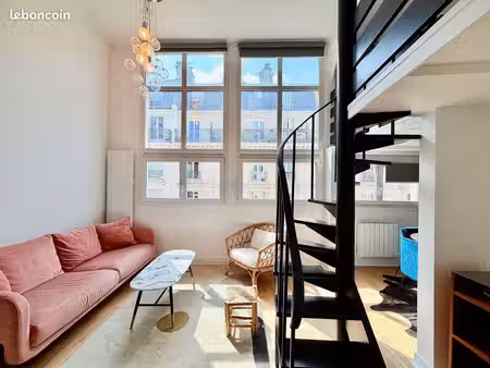 loft duplex lumineux en plein cœur du 11ème