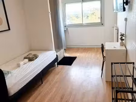 studio meublé haut d gamme / 18m2 /650 cc