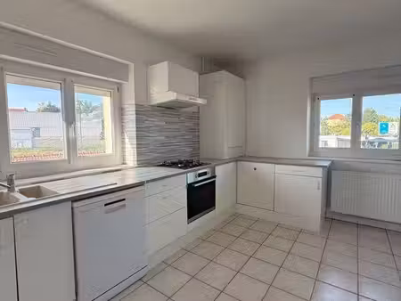 appartement t4 105m3 + terrasse