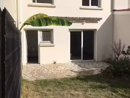 maison de ville au calme