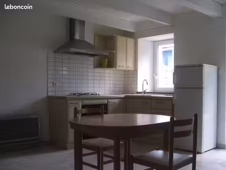 location maison t3 meublée à lanmeur