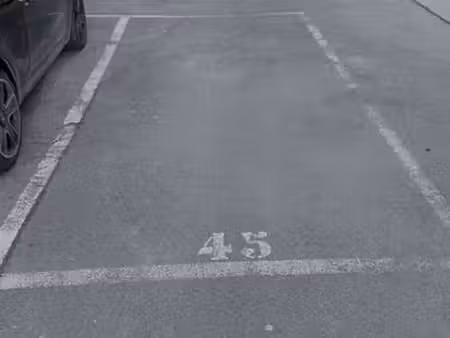 parking extérieur