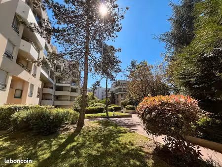 appartement 2 pièces 52 m²