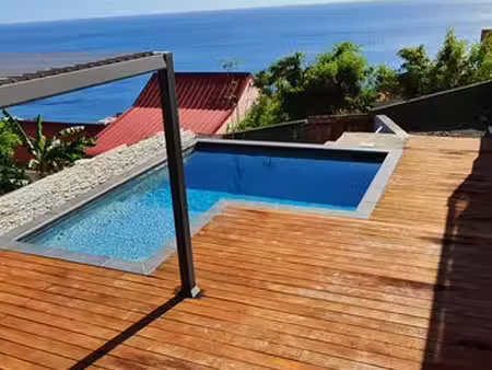 vente maison f5 triplex mitoyenne de 160m2 avec vue mer – case-pilote (les hauts de maniba