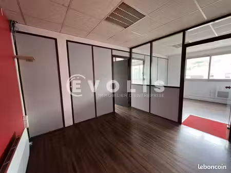 bureau 80 m²