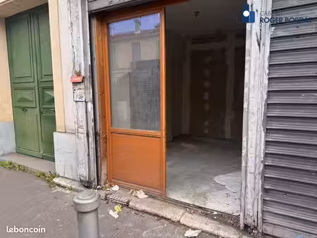 local commercial 68 m² saint-ouen