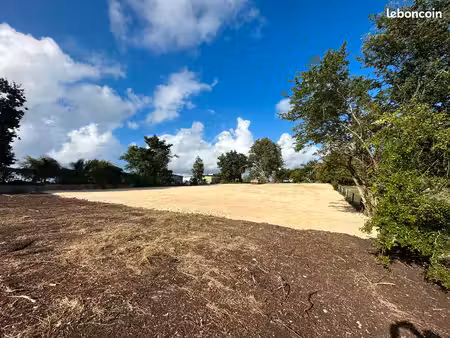 loue terrain 6389 m2