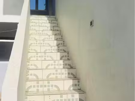 grand f2 à louer