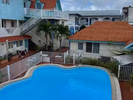 location studio meublée à l'année trois îlets