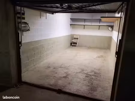 box à fresnes (limite antony)