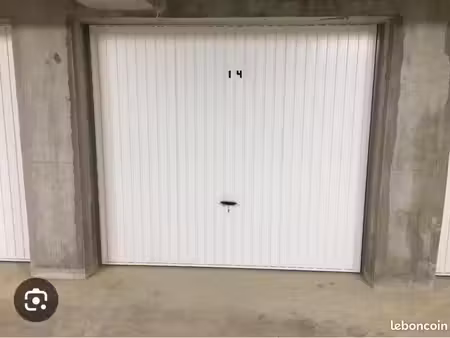 recherche garage fermé / box