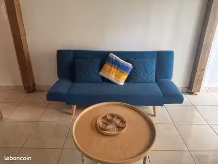 studio meublé à louer à gourbeyre