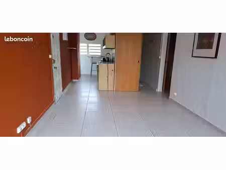location d'un f3 meublé raizet 97139 les abymes