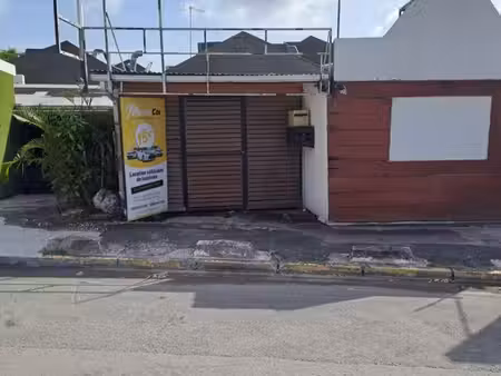 location local commercial marina pointe à pitre