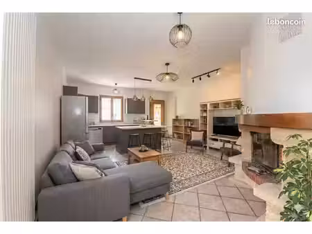 maison 5 pièces 135 m²