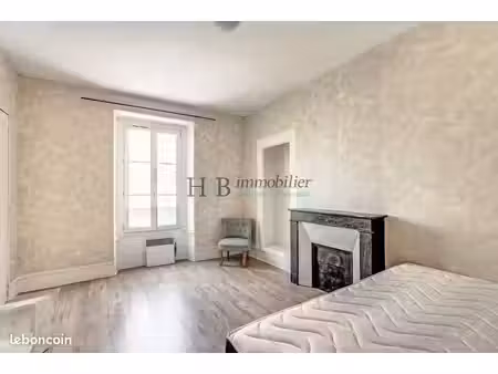 3 pièces au charme de l'ancien - avenue carnot - quai de seine