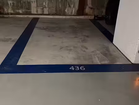 à louer – place de parking sécurisée