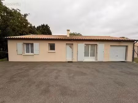 maison récente 96 m² avec 3 chambres  garage et terrain de 860 m² - agris