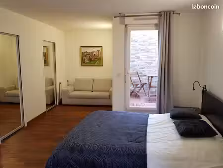 location studio meublé courbevoie faubourg de l'arche 34m2 + parking