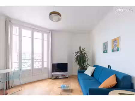 t2 meuble 36 m2 - 10 min la defense - bail mobilite 2 mois
