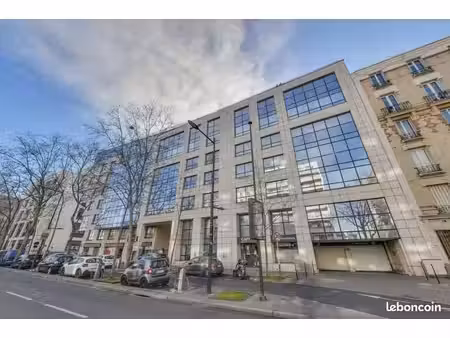 bureaux 291 m²