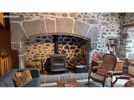 maison de maitre en deux parties  dont un gîte trés bien classé