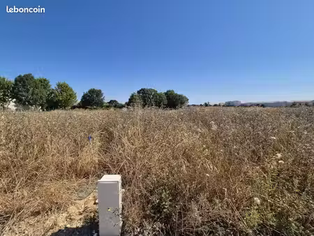 terrain 365 m² port des barques