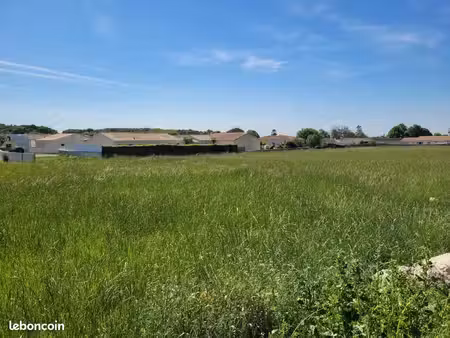 terrain 513 m² semussac