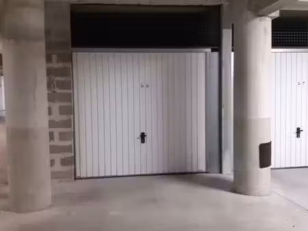 location garage quartier musée memorial