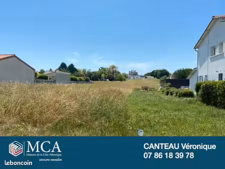 terrain 1 048 m² arvert