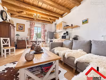 appartement 2 pièces 64 m²