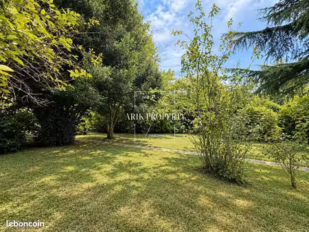 terrain 2200 m² aeroport d orly