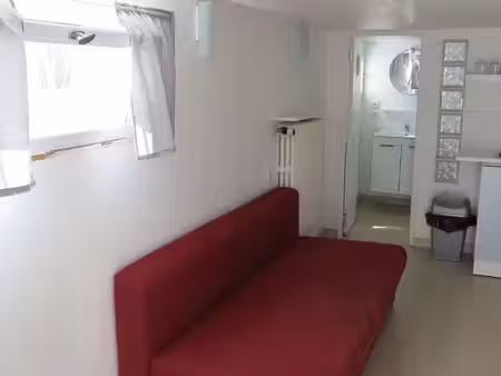 studio 18 m2 dans pavillon à créteil